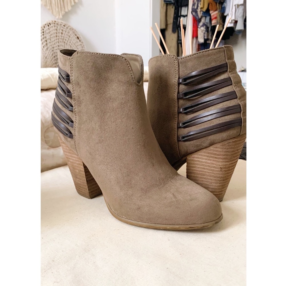 Carlos booties
